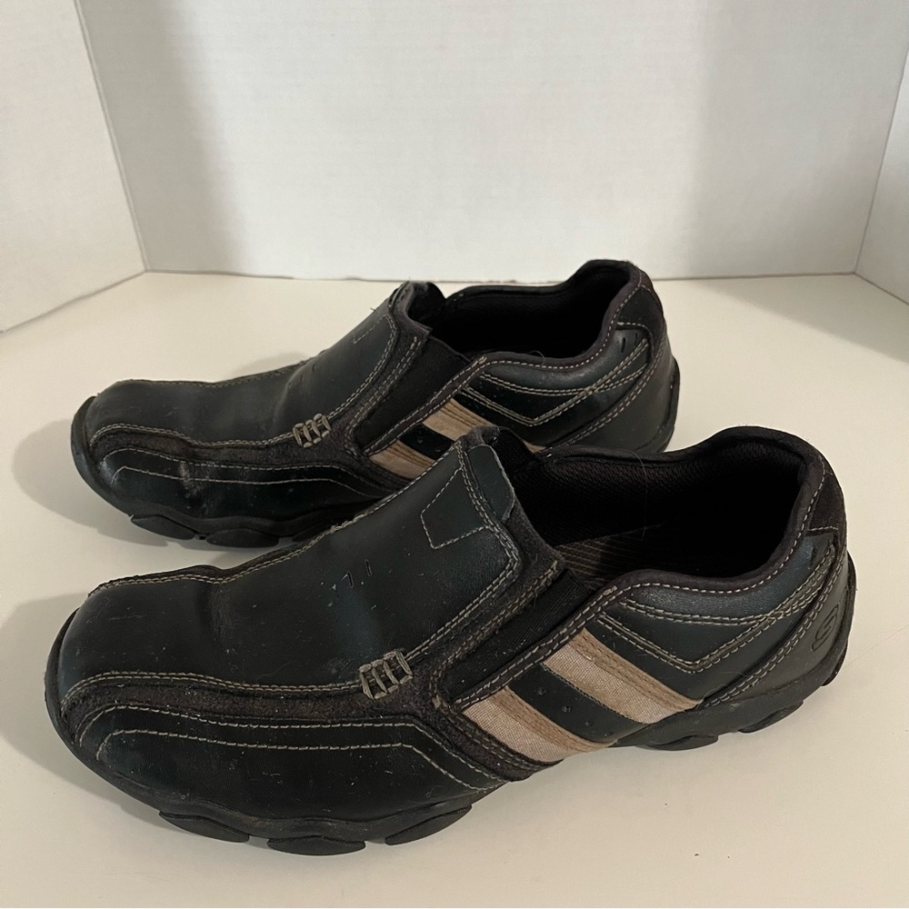 Casual Brown and Tan Men's Slip-On Skechers Memory foam Shoes Size 8
